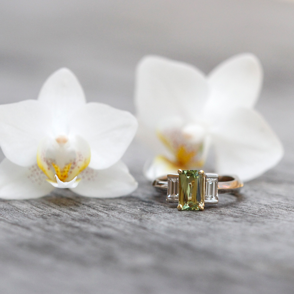 MOROKA 18K Gold, Sapphire, and Diamond Ring