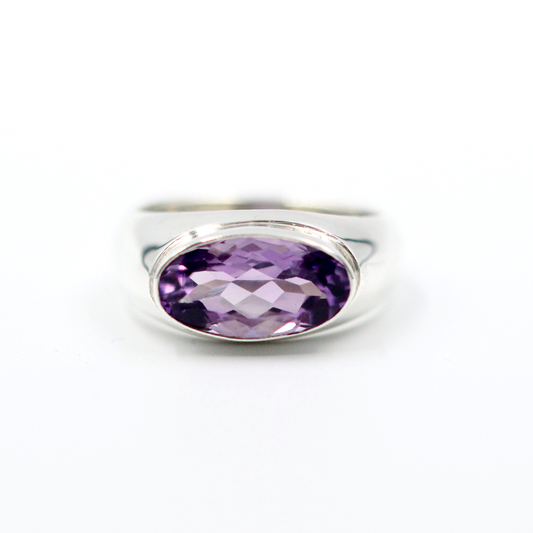 Sleek Silver Amethyst Ring