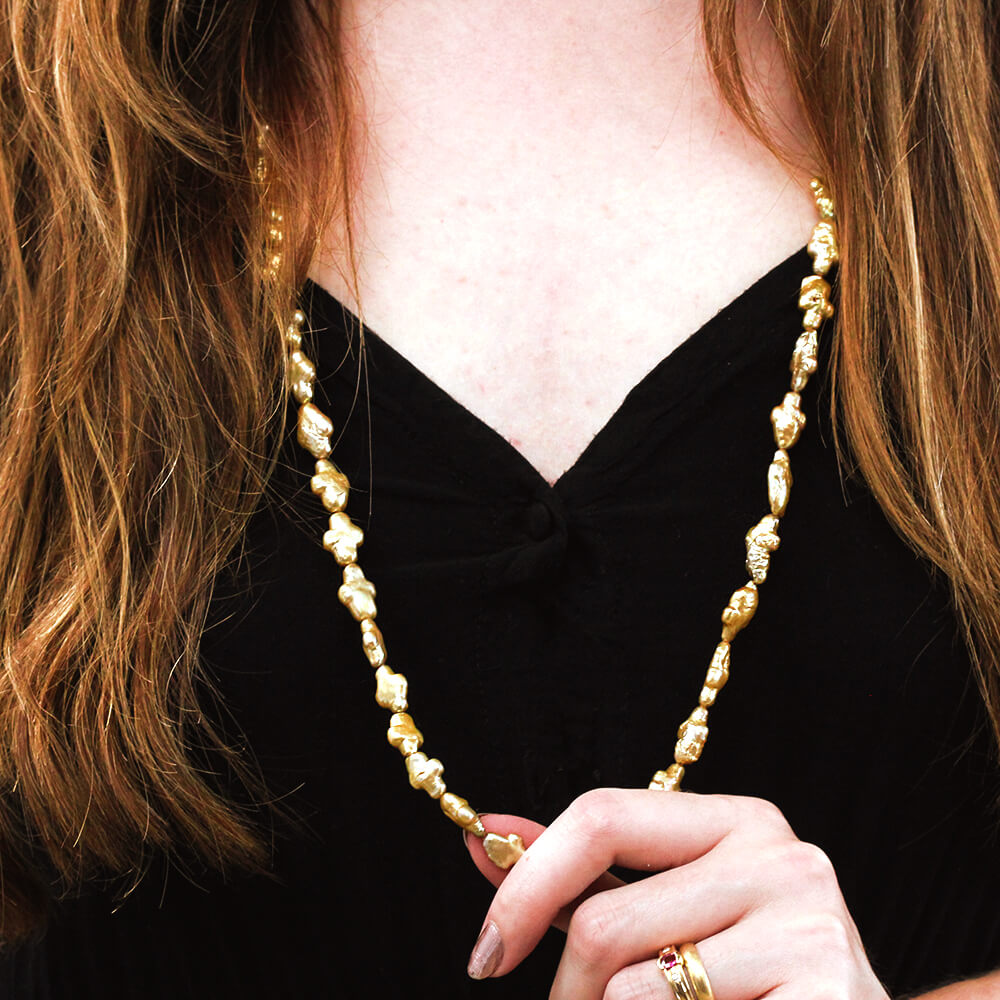 MOROKA Freshwater Pearl and Peridot Necklace