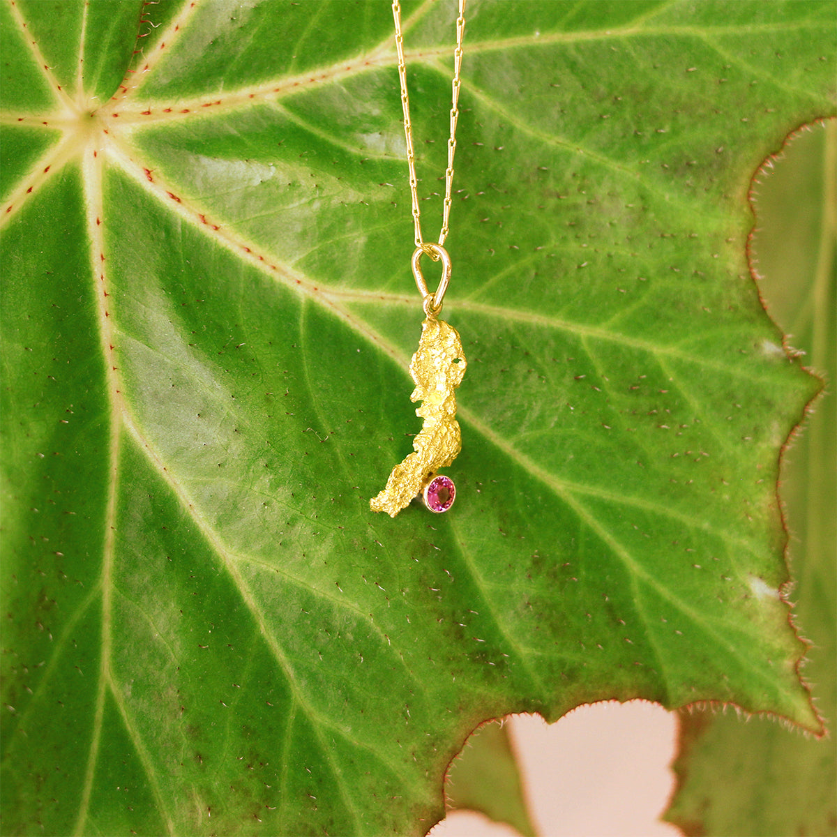 18K Yellow Gold and 14K Rose Gold Nugget and Pink Sapphire Pendant