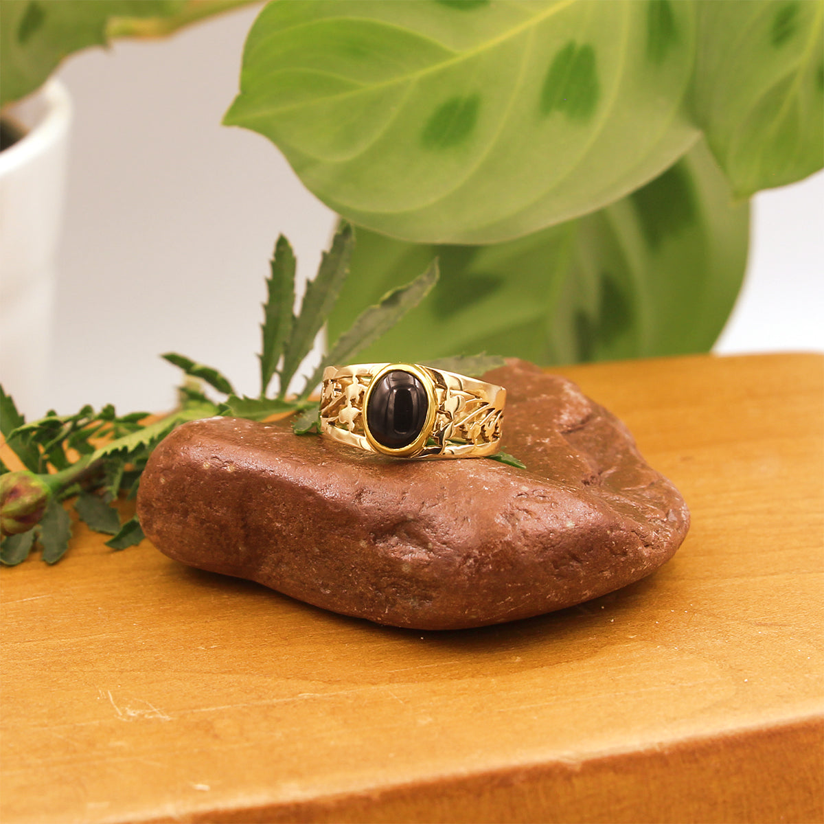14K and 18K Yellow Gold and Black Onyx Floral Ring