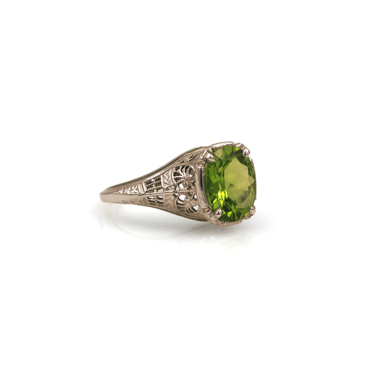 Hugo Kohl 14K White Gold Peridot Ring