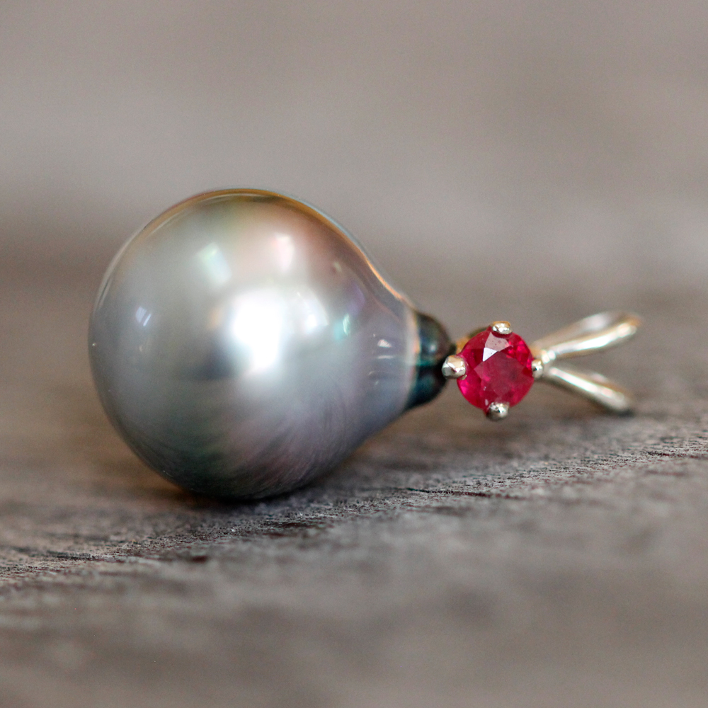 MOROKA 14K White Gold Tahitian Pearl and Ruby Pendant