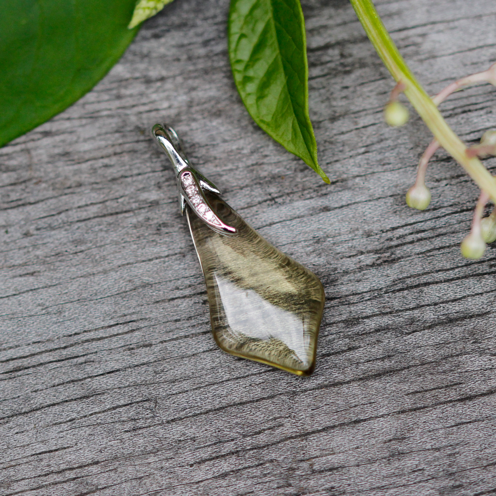 White Gold Lemon Quartz Pendant