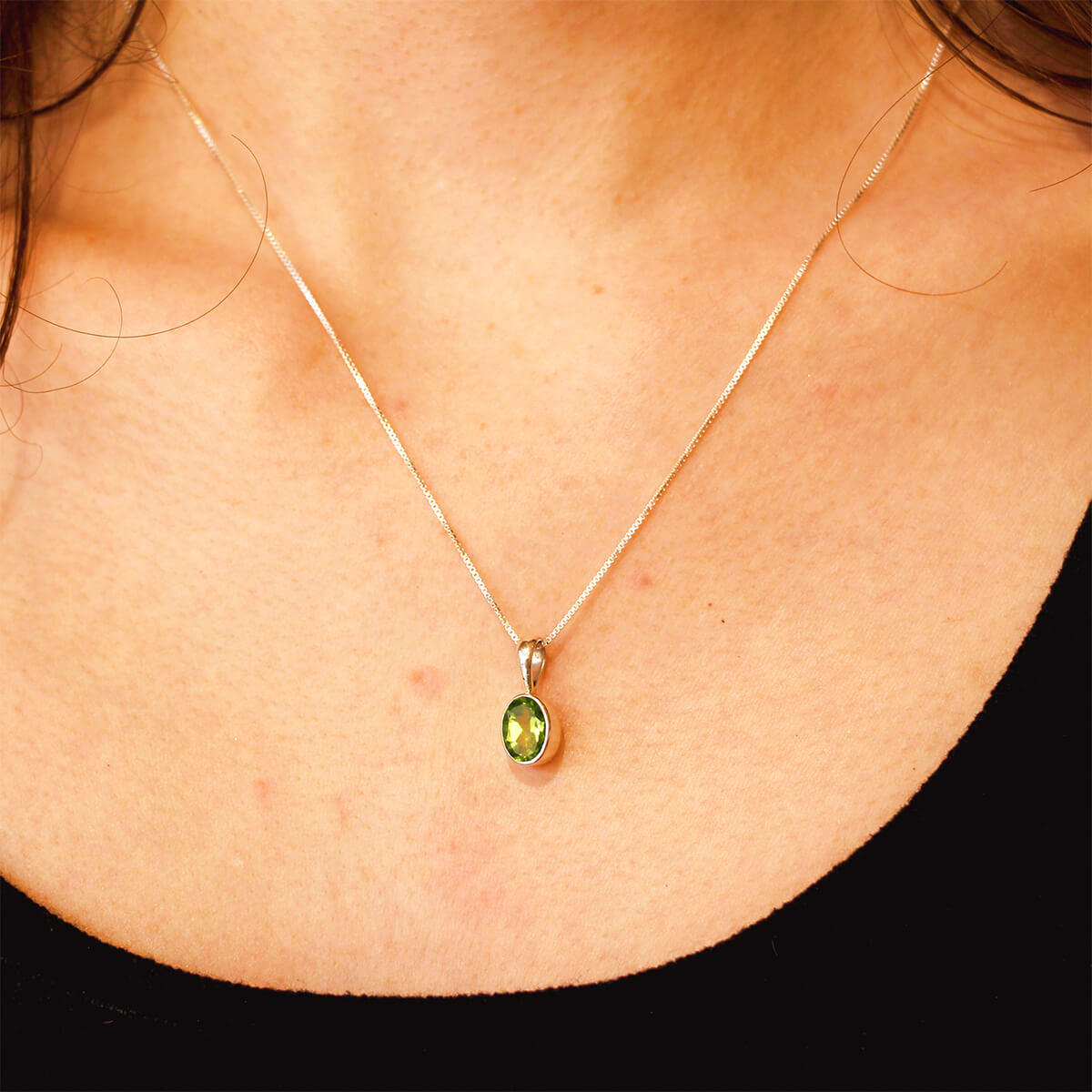 aCleoni Sterling Silver Oval-cut Peridot Necklace