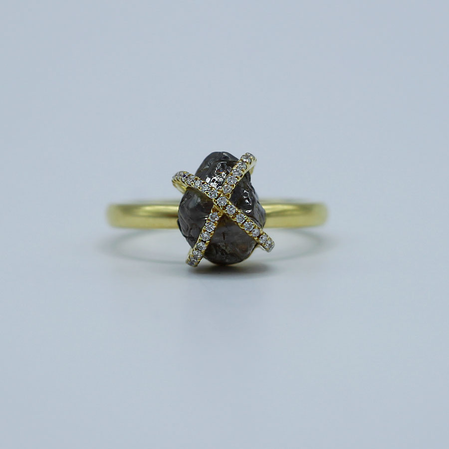 Arte*Vitta 18K Yellow Gold Raw Diamond Ring