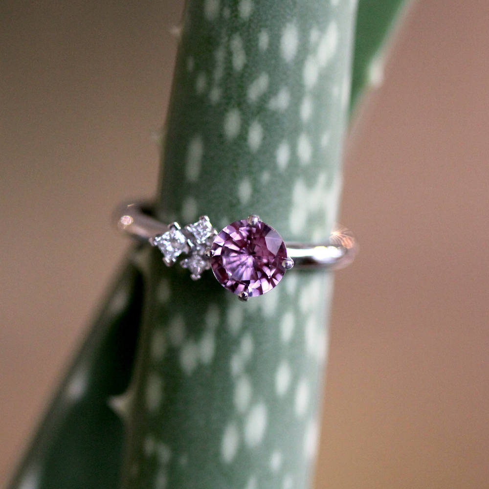 Arte*Vitta Platinum, Sapphire, and Diamond Ring