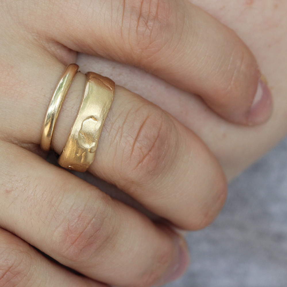 Pippa Jayne Designs 14K Yellow Gold 'To The Moon And Back' Band