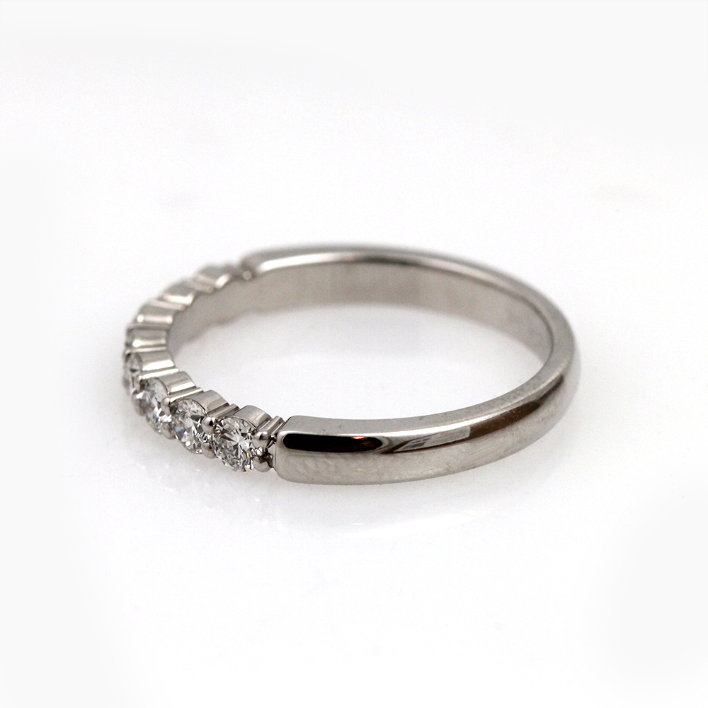 14k White Gold Shared Prong Diamond Band