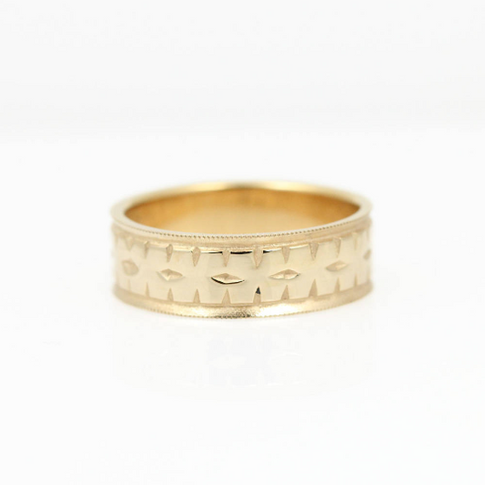 14K Yellow Gold Victorian-Inspired Wedding Band