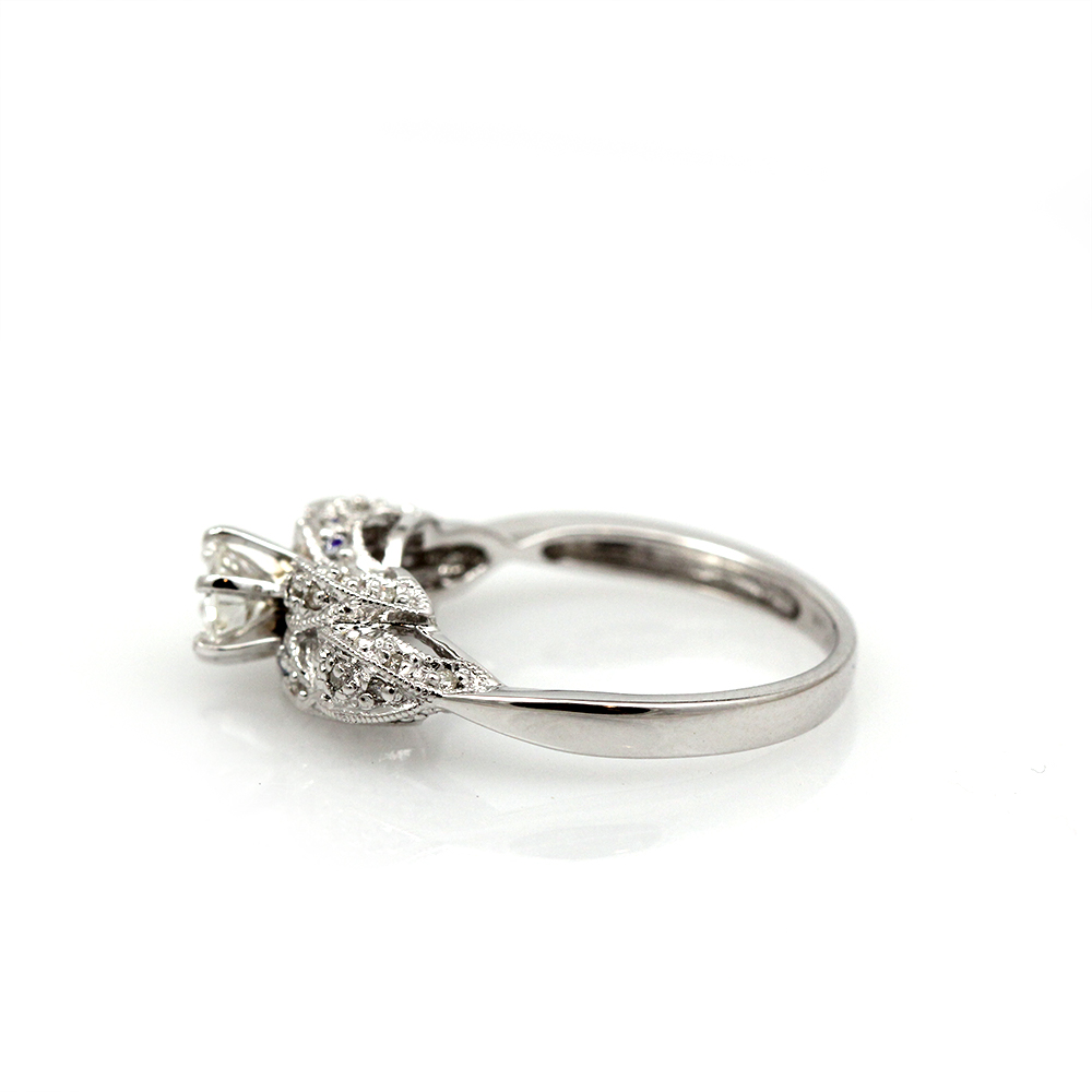 18K White Gold .55ctw Diamond Petals Engagement Ring