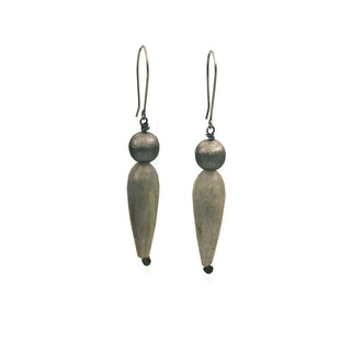 MOROKA Labradorite and Black Spinel Pendulum Earrings