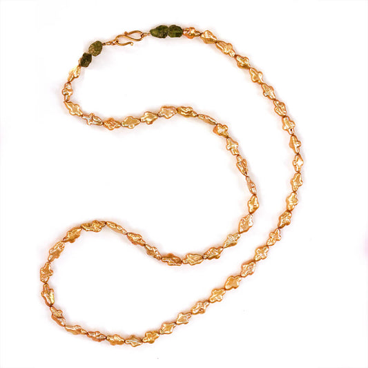 MOROKA Freshwater Pearl and Peridot Necklace