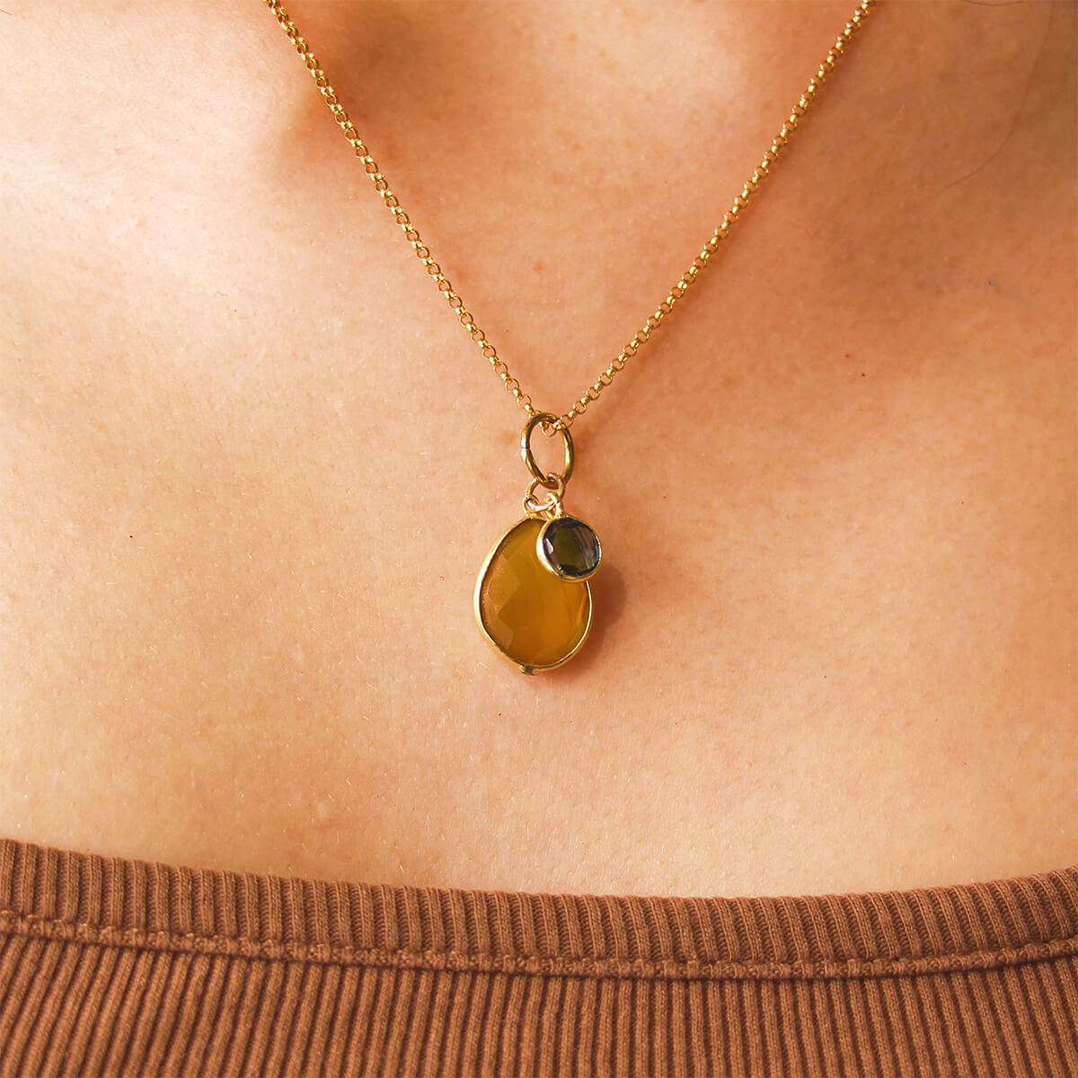 MOROKA Chalcedony and Blue Sapphire Pendant