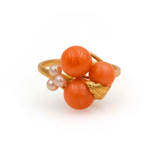 Vintage 14K Yellow Gold, Glass Bead, and Pearl Ring