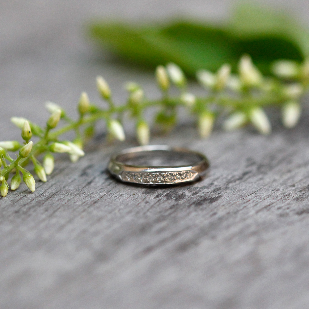 Vintage 18K White Gold and Diamond Ring