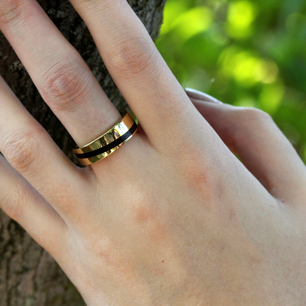 18K Yellow Gold Ironwood Ellipse Inlay Ring