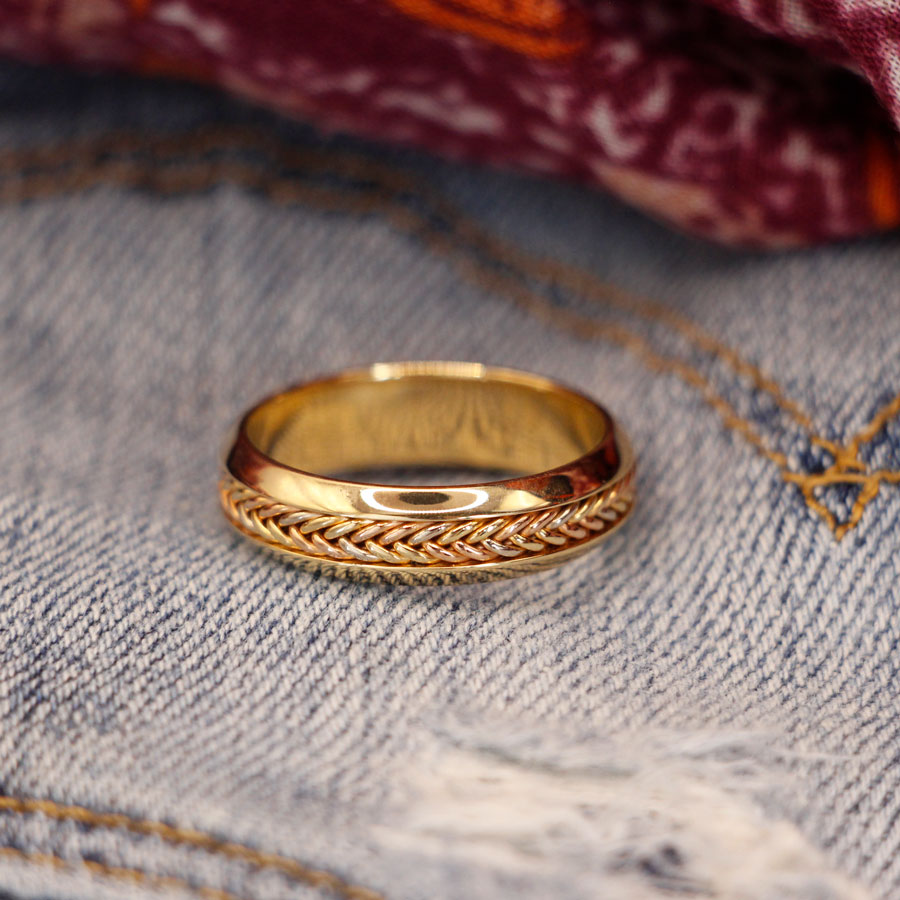 14k Tricolor Braid Ring with 14k Yellow Gold Rails