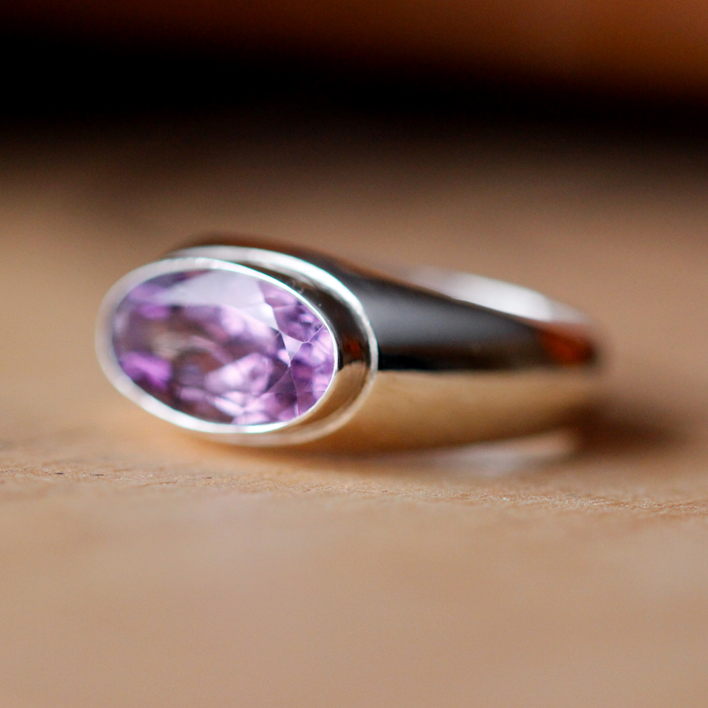 Sleek Silver Amethyst Ring