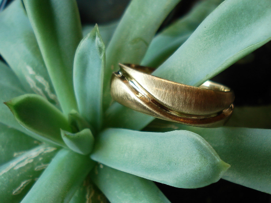 14K Yellow Gold Abstract "Waves" Ring