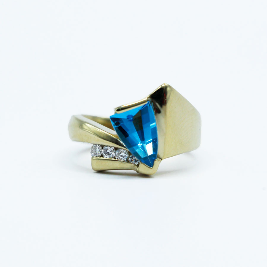 Estate 14K Yellow Gold, Blue Topaz, and Diamond Ring