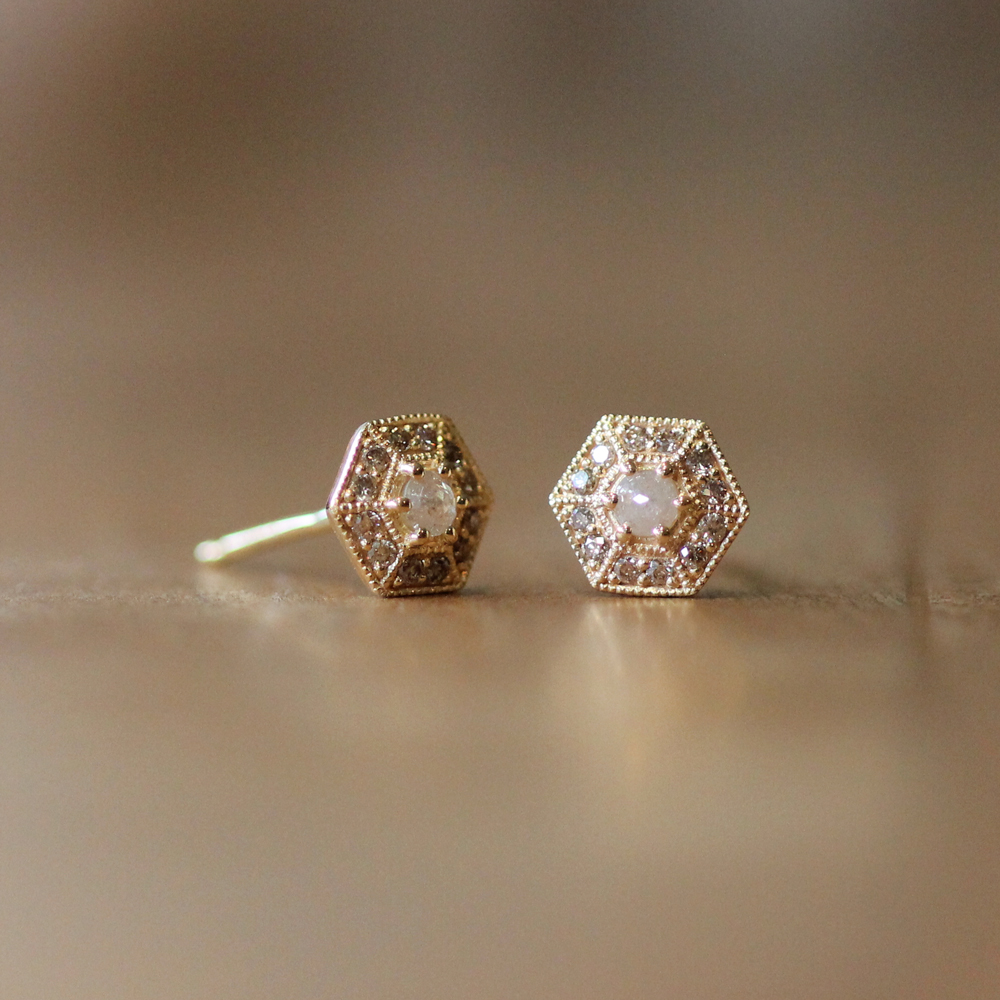 Arte*Vitta 18K Yellow Gold and Diamond Galaxy Abella Studs