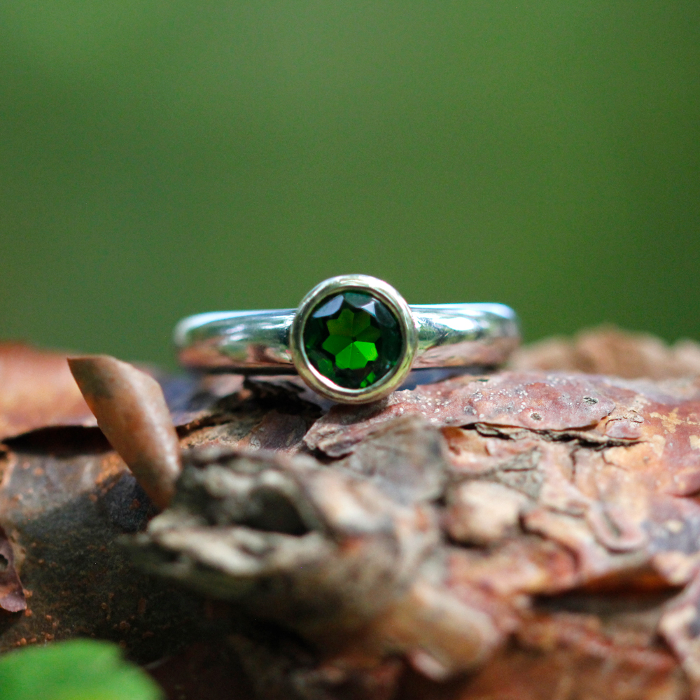 14K White Gold Diopside Ring